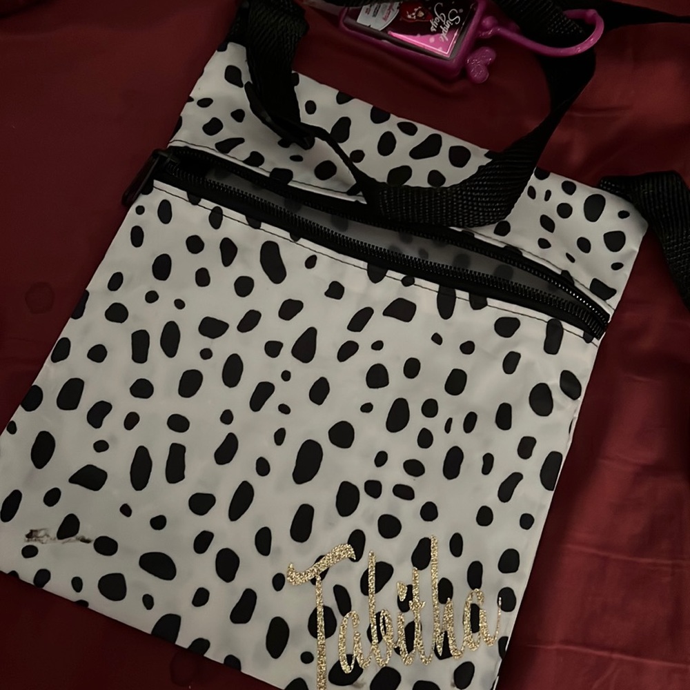 Simply crossbody